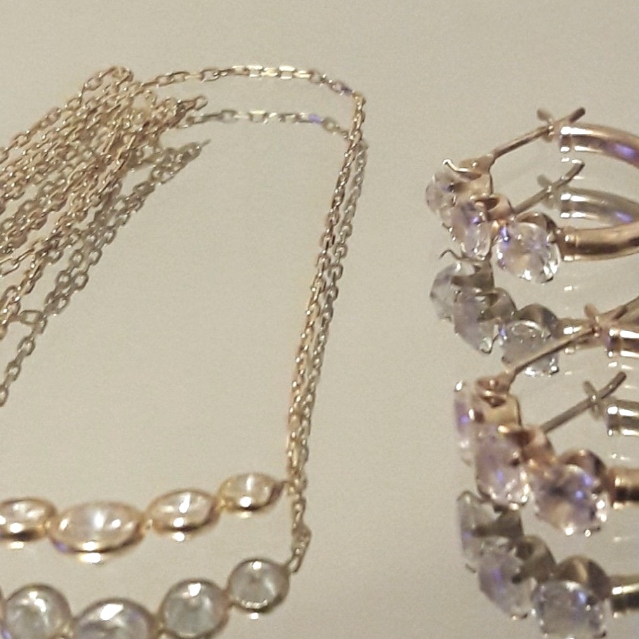 10k Gold Necklace & Earrings